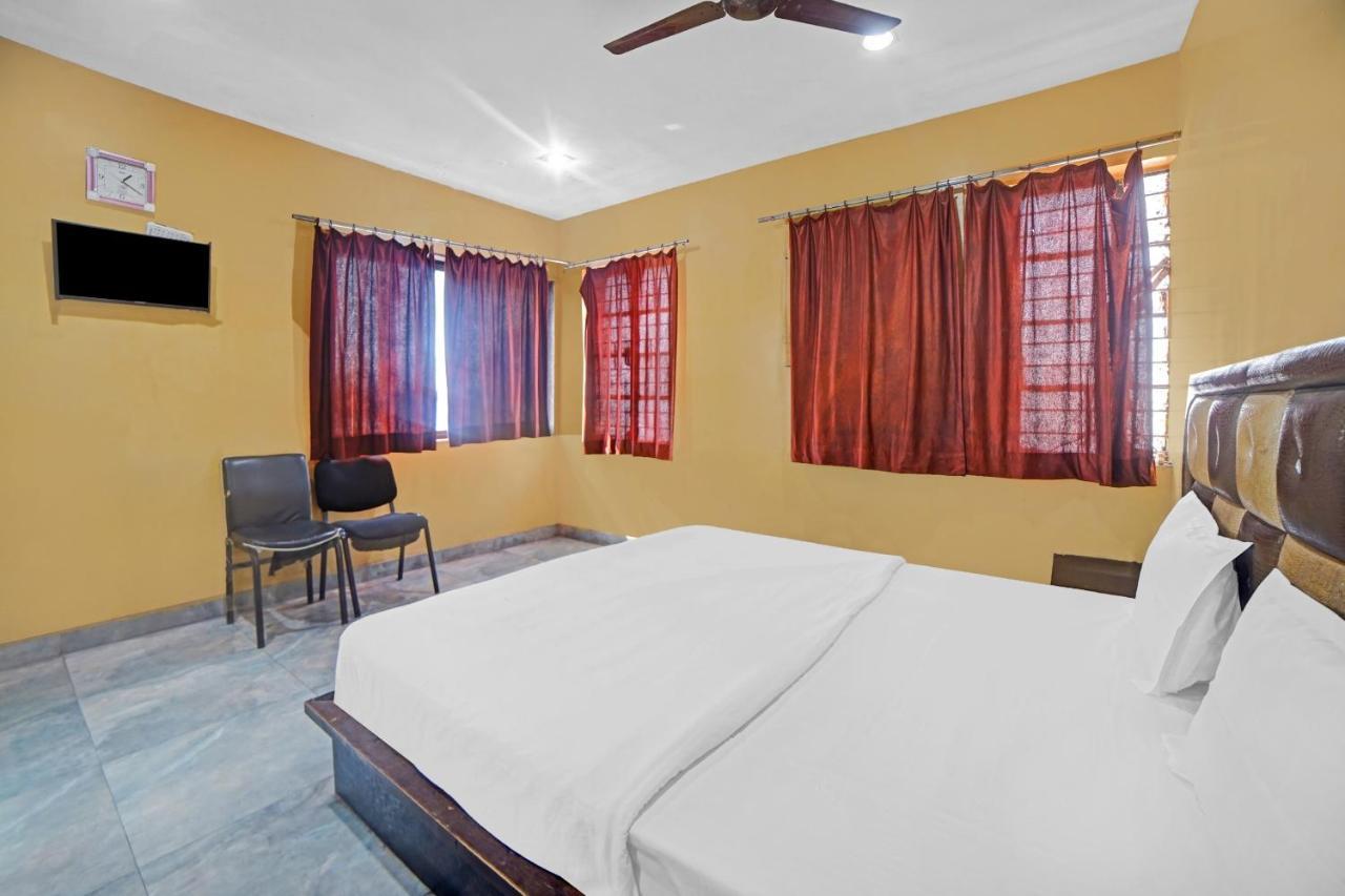 Oyo Flagship 85517 Hotel Sheetal Lake View Райпур Экстерьер фото