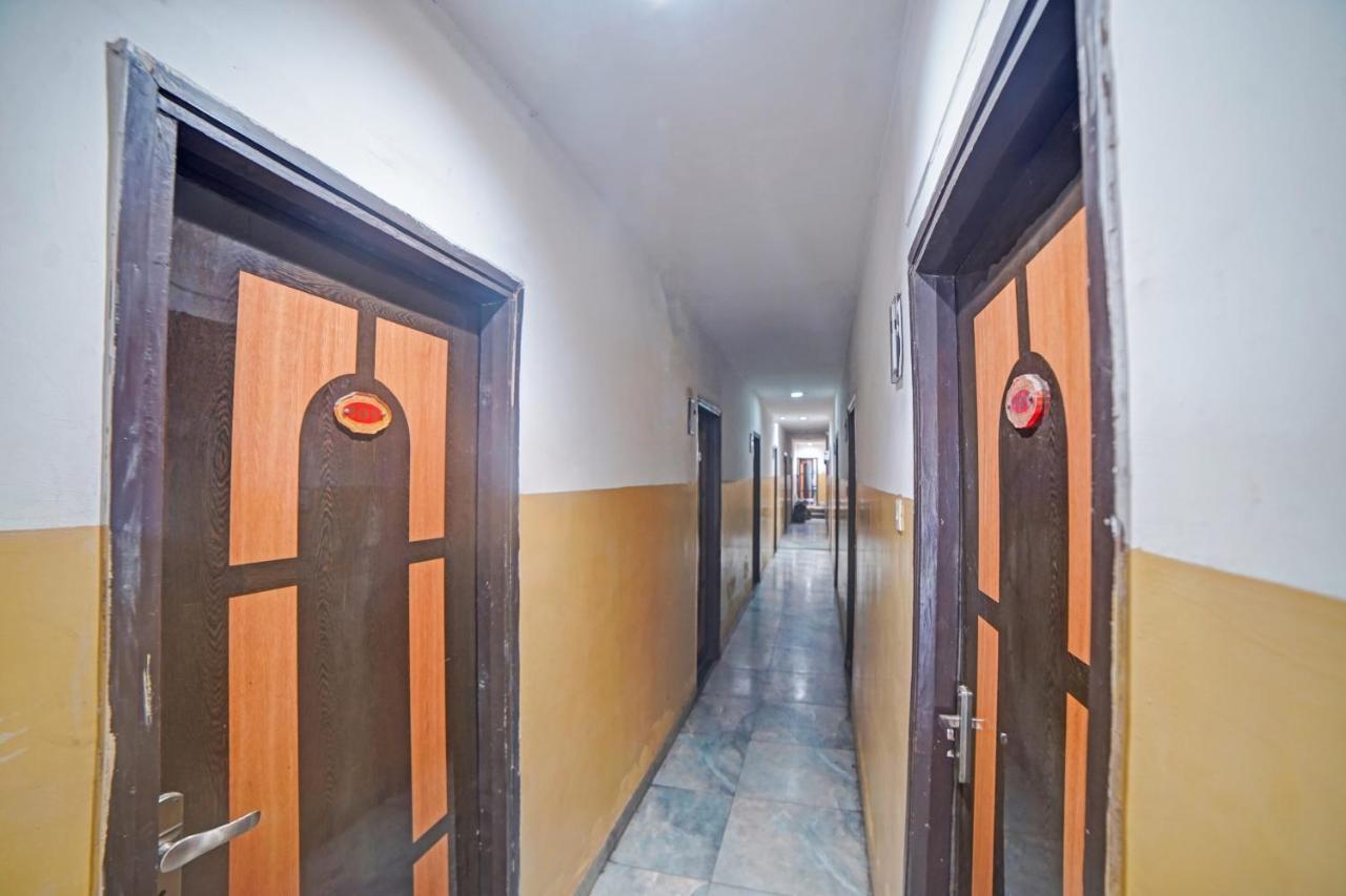 Oyo Flagship 85517 Hotel Sheetal Lake View Райпур Экстерьер фото
